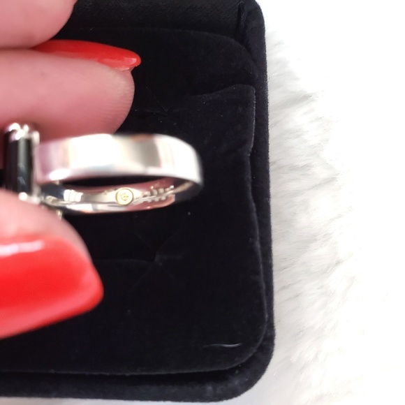 Movado Onyx and Silver Ring size 5.5 - Picture 3 of 6